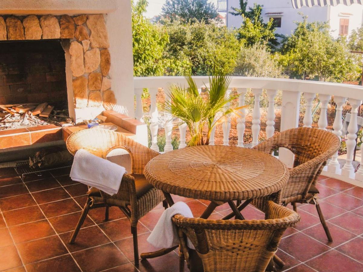 Adria Sun Apartments Водице Экстерьер фото